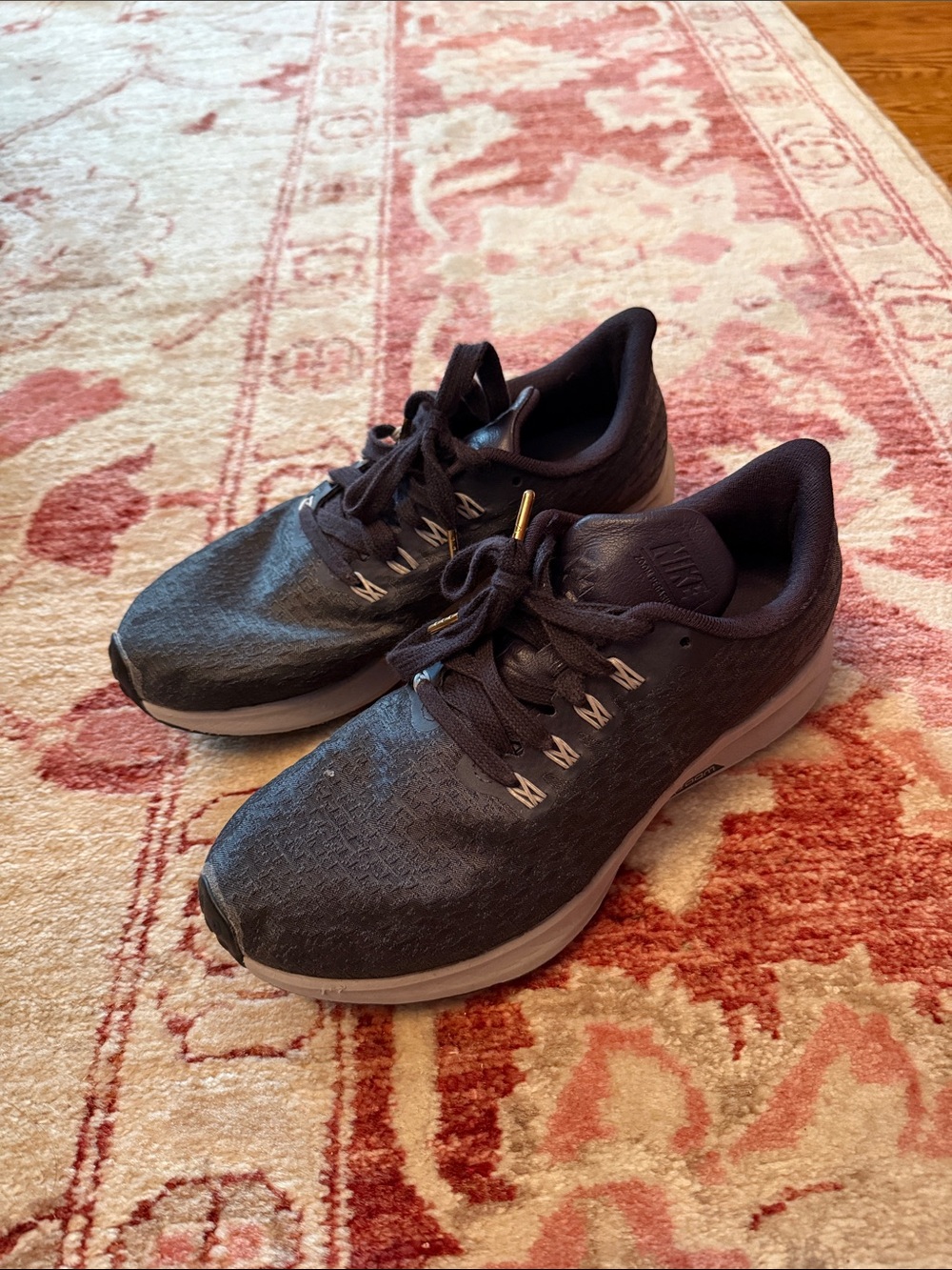 Nike Zoom Pegasus Gray Sneakers
